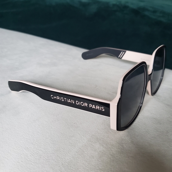 Christian Dior Sunglasses - Picture 2 of 6